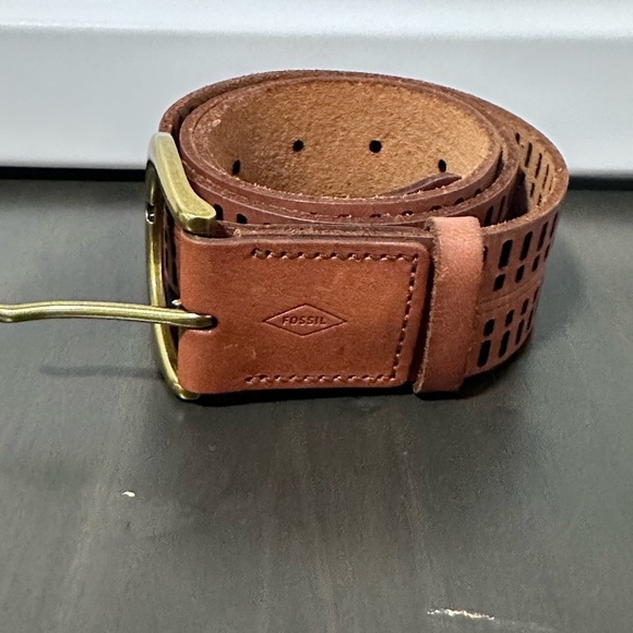 Fossil Claire Embossed Perforated Belt Brown Leather - Picture 2 of 9